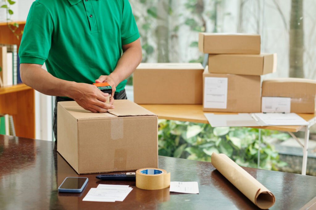 packing and shipping services